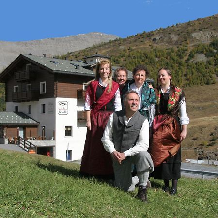 Hotel La Colombina Livigno Exterior foto